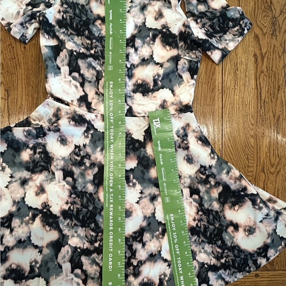 Necessary Objects Off-Shoulder Dress NWT SZ L - Picture 6 of 7